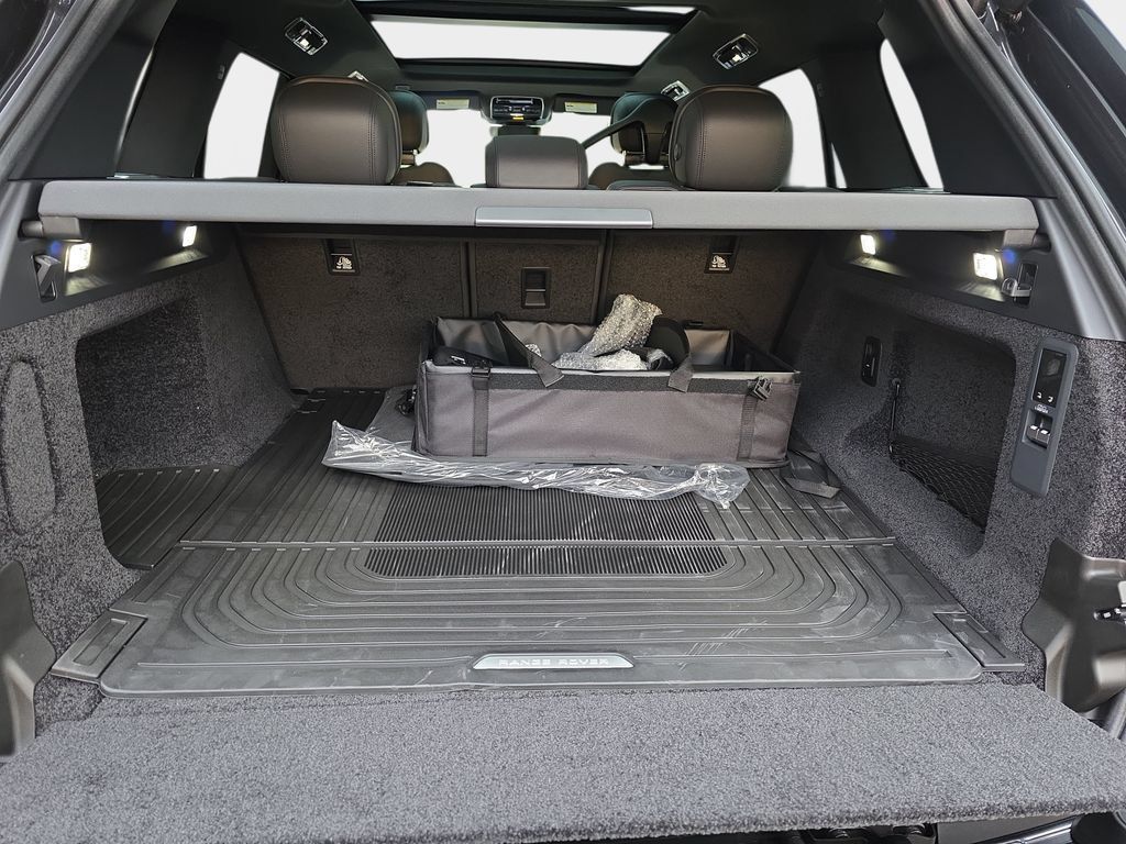 New 2026 Land Rover Range Rover SE AWD/4WD image 10