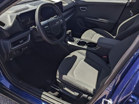 Used 2025 Kia K4 FWD image 9