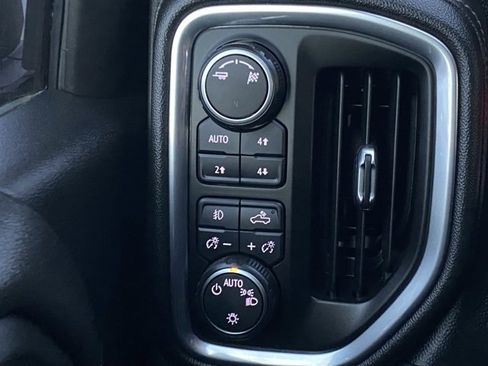 Used 2019 Chevrolet Silverado 1500 RST image 16