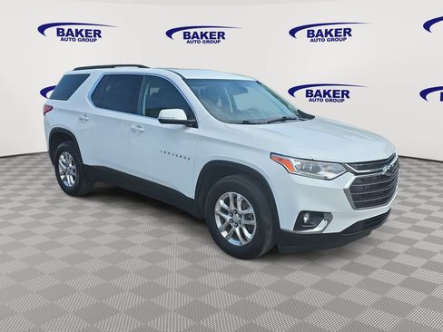Used 2021 Chevrolet Traverse LT AWD/4WD image 3
