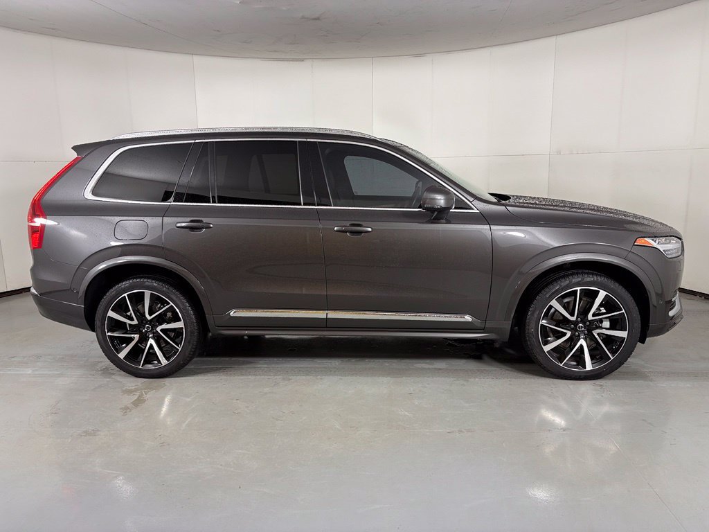 Used 2024 Volvo XC90 B6 Plus w/ Protection Package Premier AWD/4WD image 9
