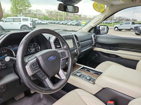 Used 2019 Ford Expedition Platinum AWD/4WD image 11