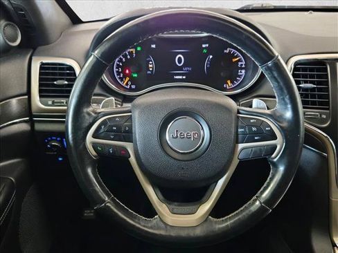 Used 2017 Jeep Grand Cherokee Limited AWD/4WD image 13