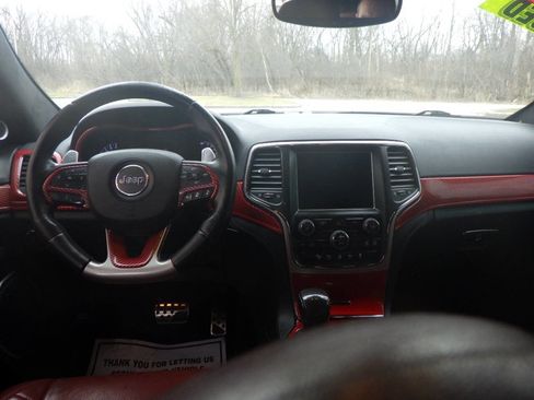 Used 2017 Jeep Grand Cherokee SRT image 20