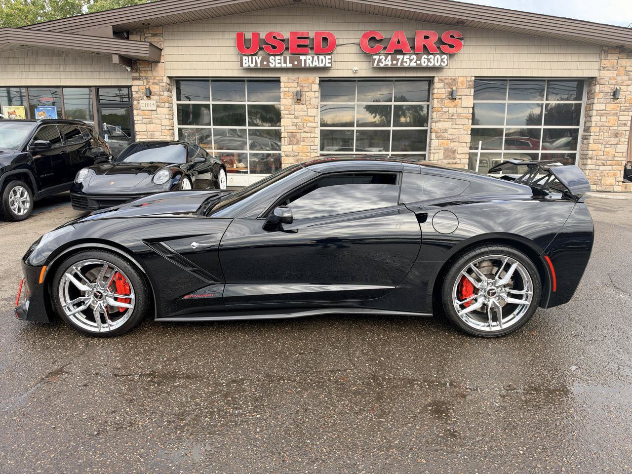 Used 2014 Chevrolet Corvette Stingray Coupe w/ 3LT Preferred Equipment Group RWD image 5