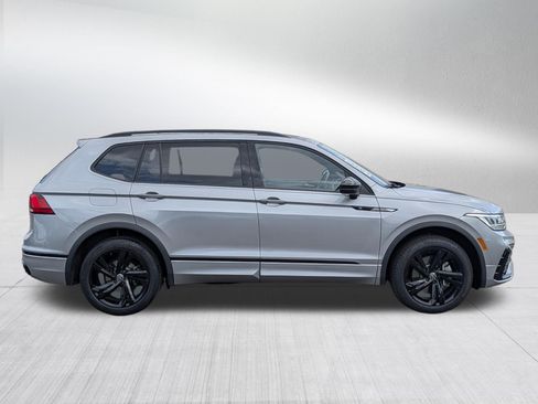 Certified 2023 Volkswagen Tiguan SE R-Line AWD/4WD image 8