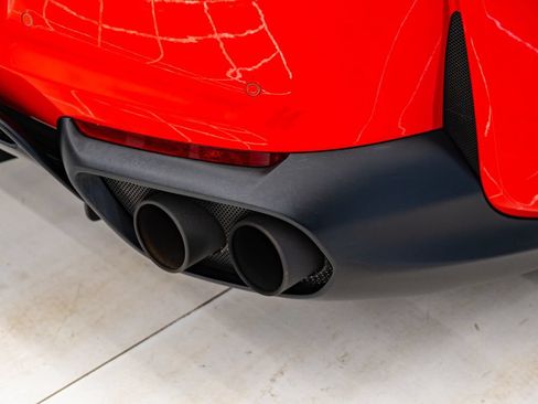 Used 2021 Ferrari 812 GTS RWD image 31
