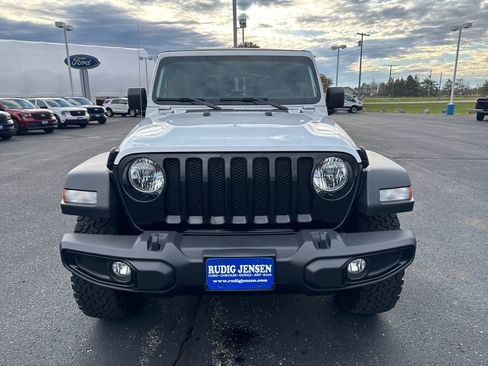 Used 2022 Jeep Wrangler Unlimited Sport image 8