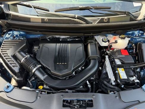 Certified 2026 Chevrolet Traverse LT AWD/4WD image 16