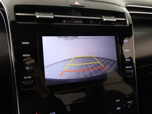 Used 2024 Hyundai Santa Cruz SEL image 6