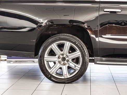 Used 2016 Cadillac Escalade ESV Premium image 13