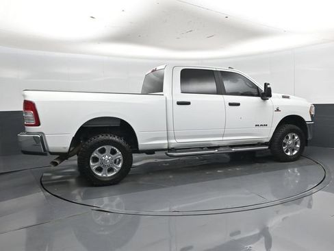 Used 2024 RAM 2500 Big Horn w/ Off Road Package AWD/4WD image 3