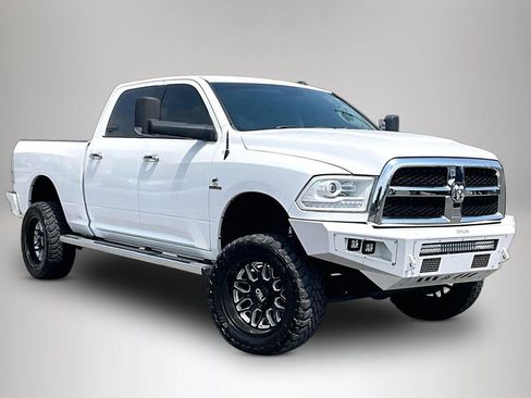 Used 2018 RAM 2500 SLT AWD/4WD image 1