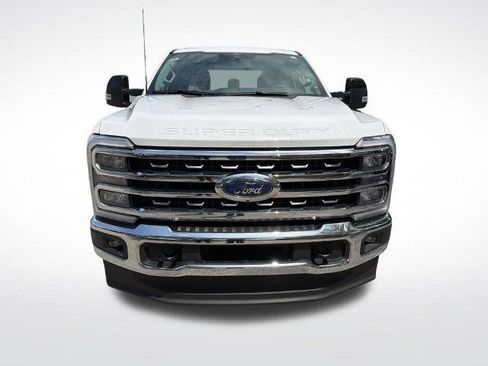 Certified 2026 Ford F250 Lariat AWD/4WD image 3