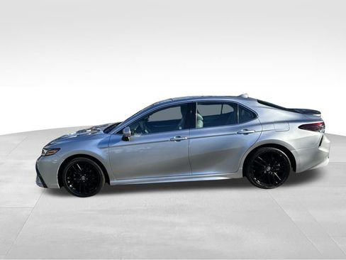 Used 2024 Toyota Camry XSE FWD image 2