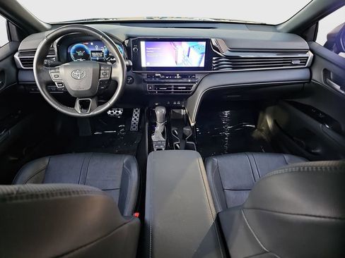 Used 2025 Toyota Camry XSE image 18
