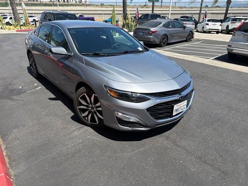 Used 2025 Chevrolet Malibu RS FWD image 9