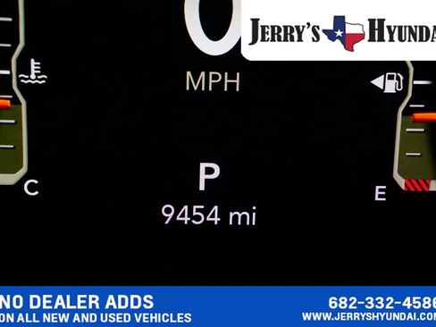 Used 2025 Jeep Wrangler Unlimited Rubicon AWD/4WD image 10