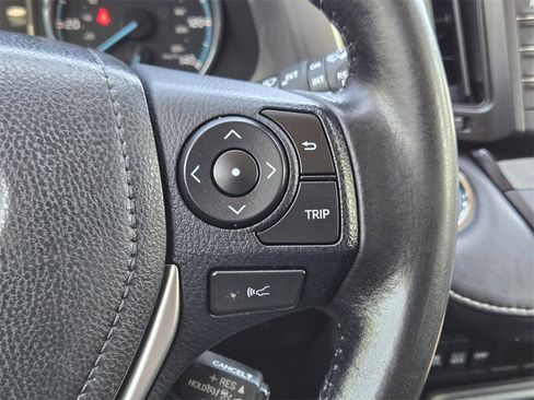 Used 2017 Toyota RAV4 XLE image 30
