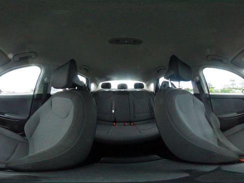 Used 2025 Kia K4 FWD image 38