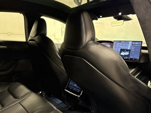 Used 2022 Tesla Model S Base image 37