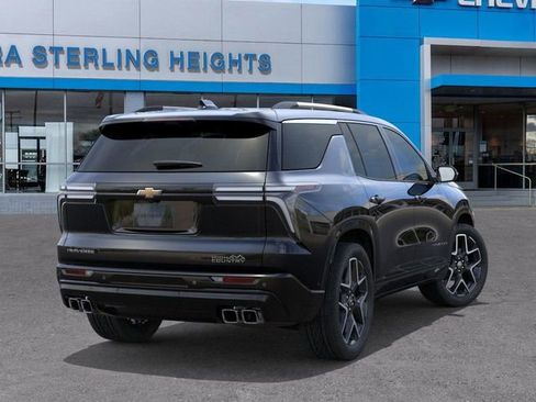 New 2026 Chevrolet Traverse High Country w/ LPO, Floor Liner Package FWD image 4