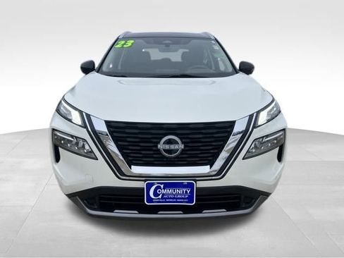 Used 2023 Nissan Rogue SL w/ SL Premium Package image 3