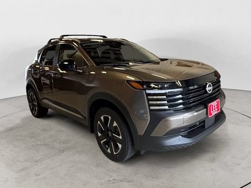 New 2026 Nissan Kicks SV w/ Cold Weather Package AWD/4WD image 8