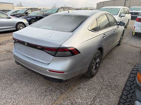Used 2023 Honda Accord EX image 5
