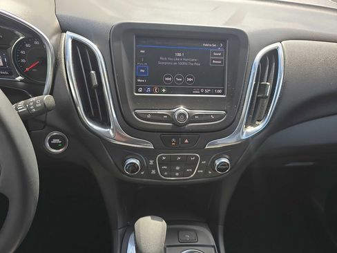 Used 2023 Chevrolet Equinox LT image 16