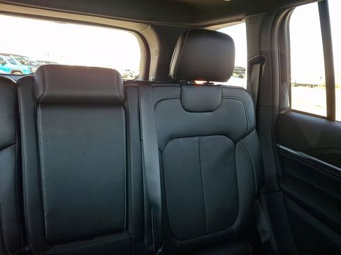 New 2026 Jeep Grand Cherokee Limited AWD/4WD image 15