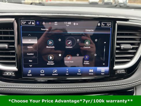 Certified 2025 Chrysler Pacifica Limited image 78