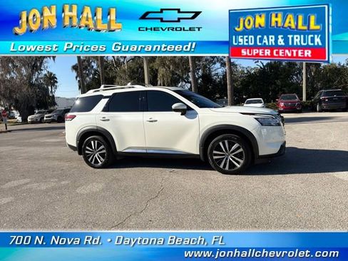 Used 2023 Nissan Pathfinder Platinum image 18