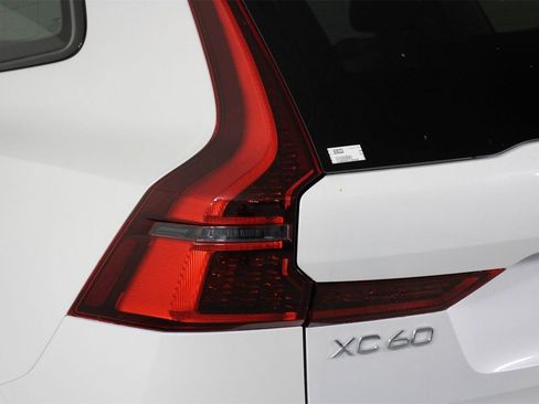 New 2026 Volvo XC60 T8 Ultra w/ Protection Package Premier image 15