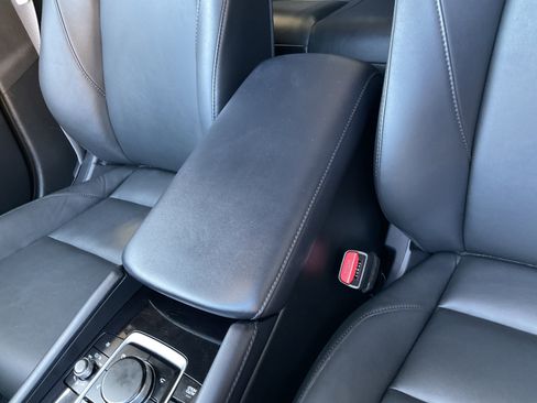 Used 2024 MAZDA MAZDA3 s FWD image 18