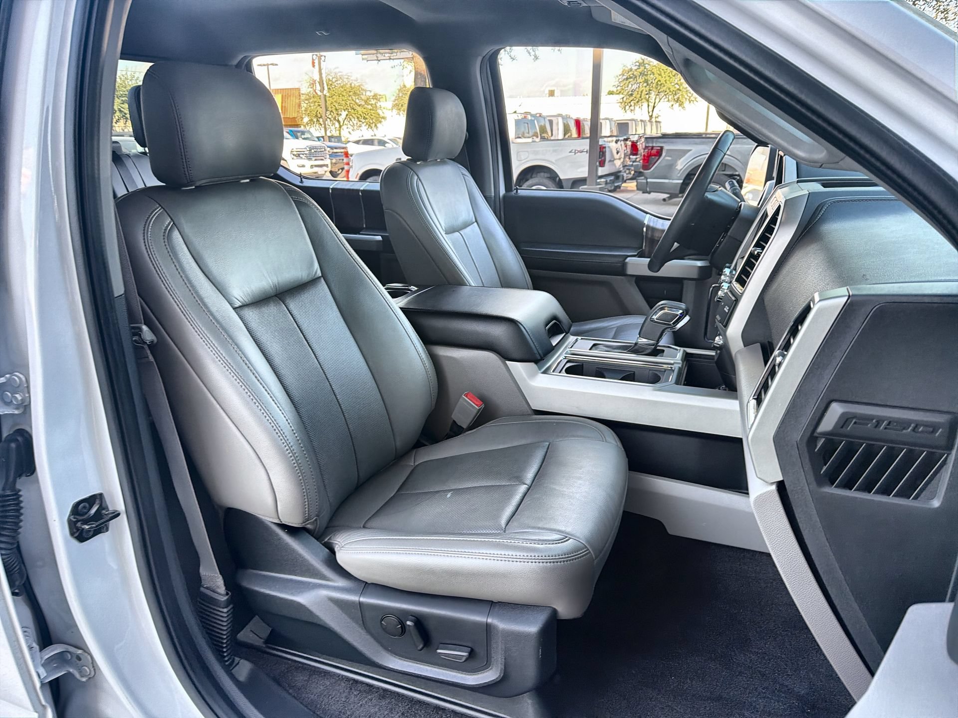 Certified 2020 Ford F150 Lariat RWD image 23