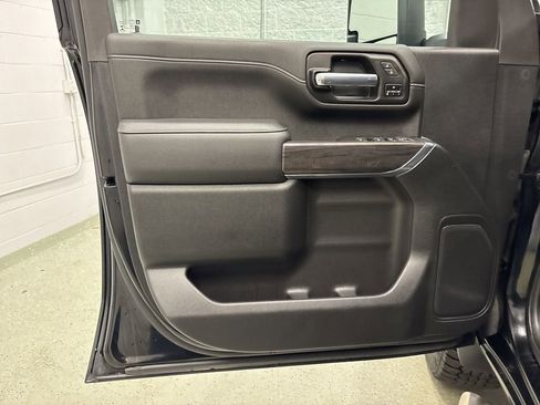 Used 2021 Chevrolet Silverado 3500 LTZ AWD/4WD image 16