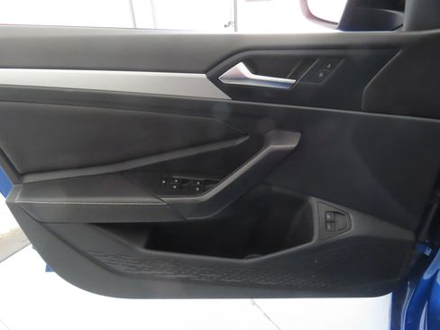 Used 2024 Volkswagen Jetta Sport FWD image 10