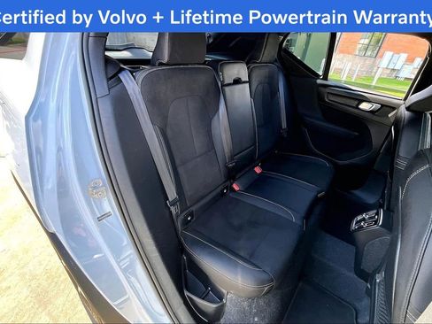 Certified 2025 Volvo XC40 B5 Plus image 34