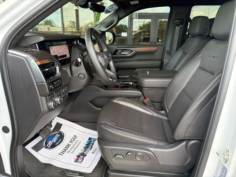 Used 2026 GMC Yukon Denali w/ Denali Reserve Package AWD/4WD image 11