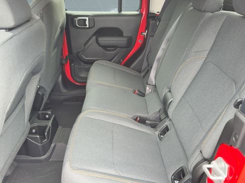 New 2025 Jeep Gladiator Sport image 13