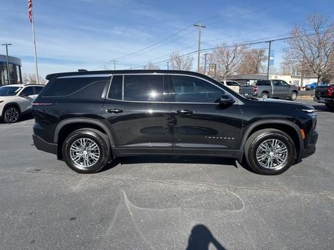 Certified 2024 Chevrolet Traverse LS w/ LPO, Floor Liner Package image 8