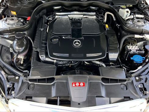 Used 2013 Mercedes-Benz E 350 Sedan image 31