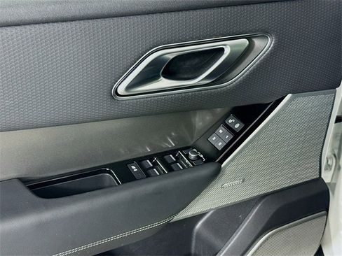 Used 2020 Land Rover Range Rover Velar S image 20