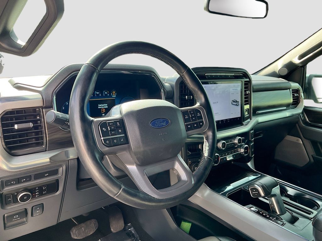 Used 2024 Ford F150 Lariat AWD/4WD image 9