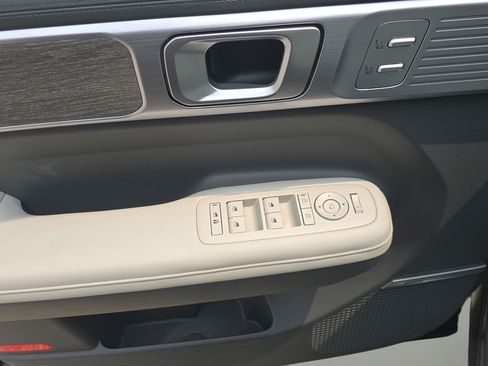 Used 2025 Hyundai Santa Fe Calligraphy AWD/4WD image 16