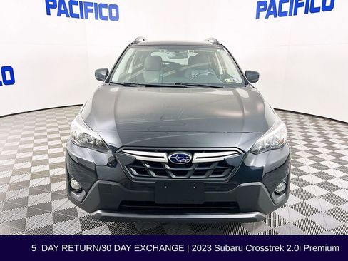 Used 2023 Subaru Crosstrek 2.0i Premium image 3