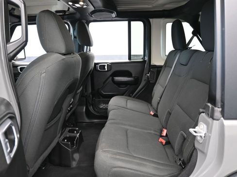 Used 2020 Jeep Wrangler Unlimited Sport S image 34