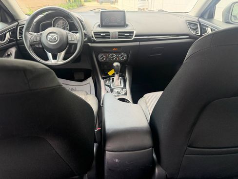 Used 2016 MAZDA MAZDA3 i Touring FWD image 10