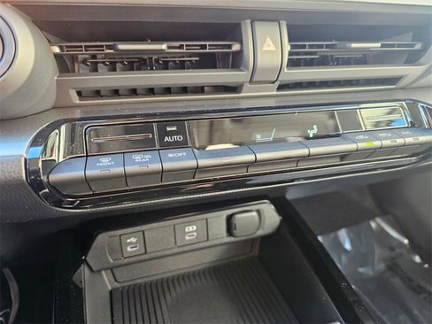 New 2026 Toyota Prius LE image 29